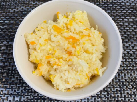 玉ねぎ塩麹と人参の炊き込みご飯